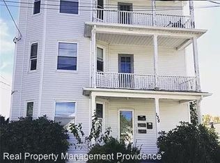 138 Sandringham Ave #1, Providence, RI 02908