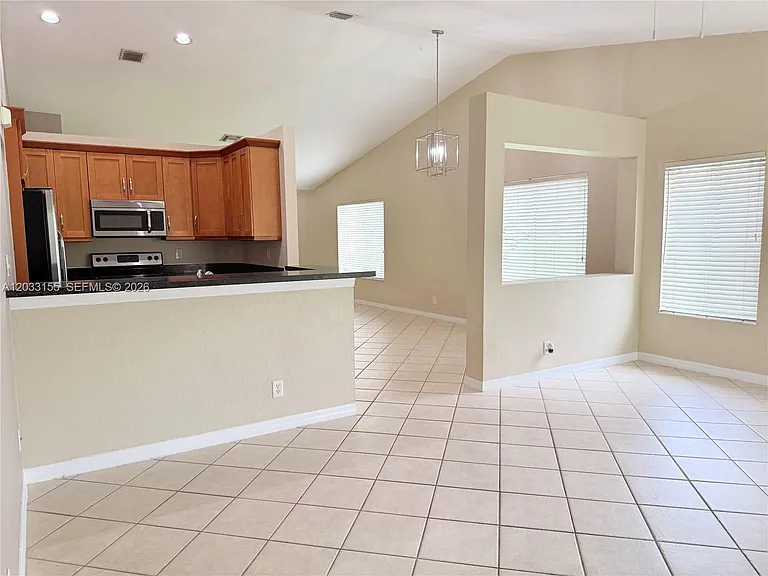 1530 Canary Island Dr — Photo 10