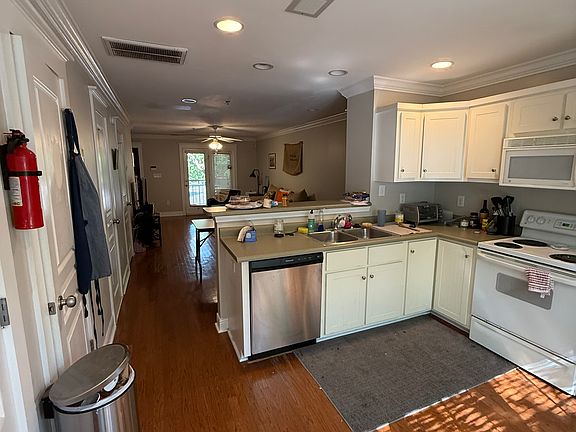 4th image of 660 Barnett Shoals Rd APT 128