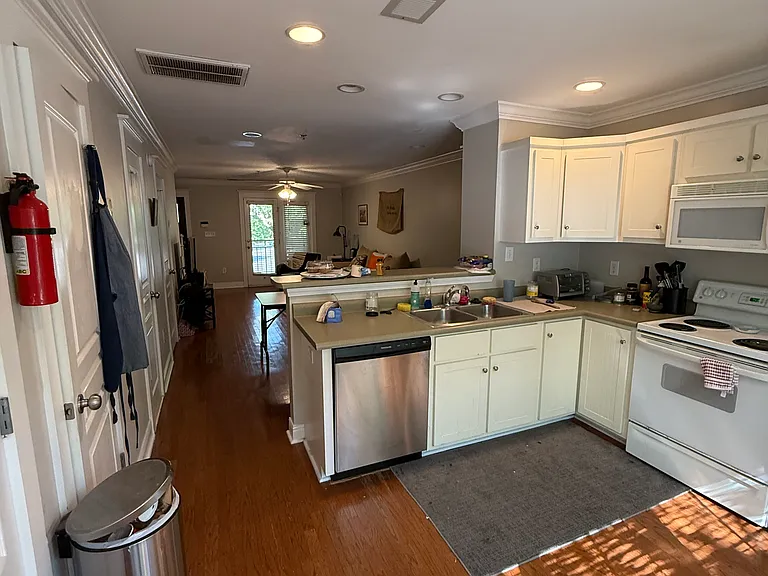 660 Barnett Shoals Rd #128 — Photo 4