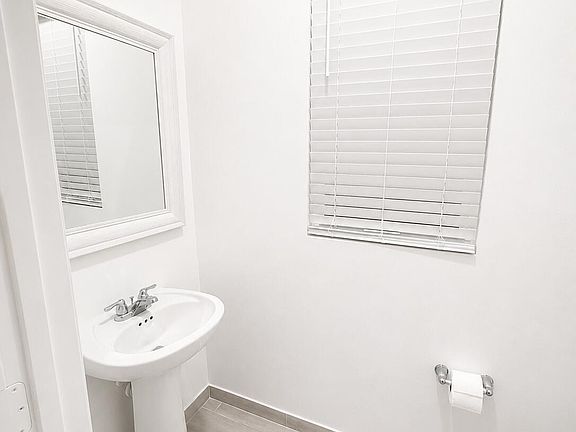 5th image of 4345 Pond Lily Ln