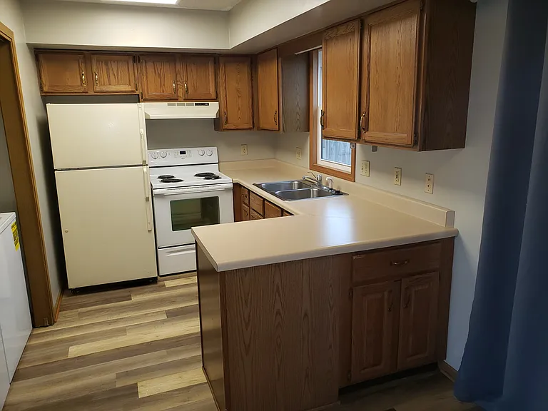 13616 Henry St #1 — Photo 12
