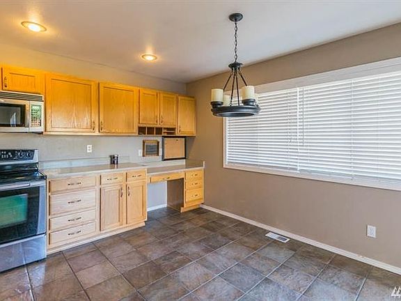 5th image of 20301 127th Street Ct E