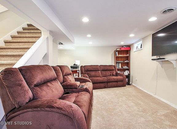 5th image of 5910 W Carol Ave