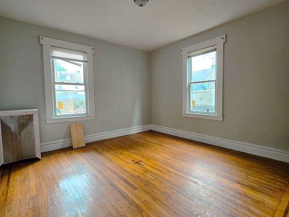 2nd image of 205-207 Chancellor Ave