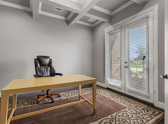 5th image of 410 Pendall Dr