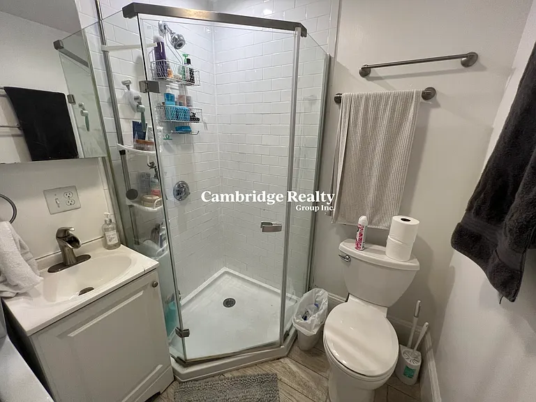 48-50 Lowell St #2T — Photo 31