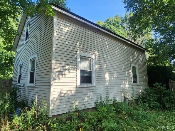 2666 Us Highway 20, Sheridan, NY 14135