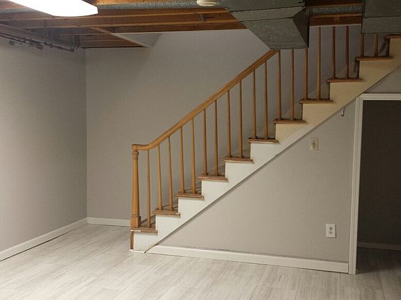 4th image of 613 E Warfield St