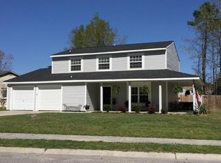 109 Foxfire Ct, Summerville, SC 29486