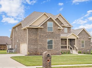 2956 Hartley Dr, Clarksville, TN 37043