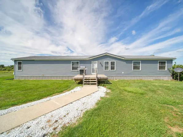 8010 Forest View Ln, Clayton, MI 49235