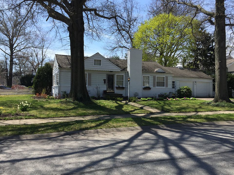 1st image of 401 Juneway Dr