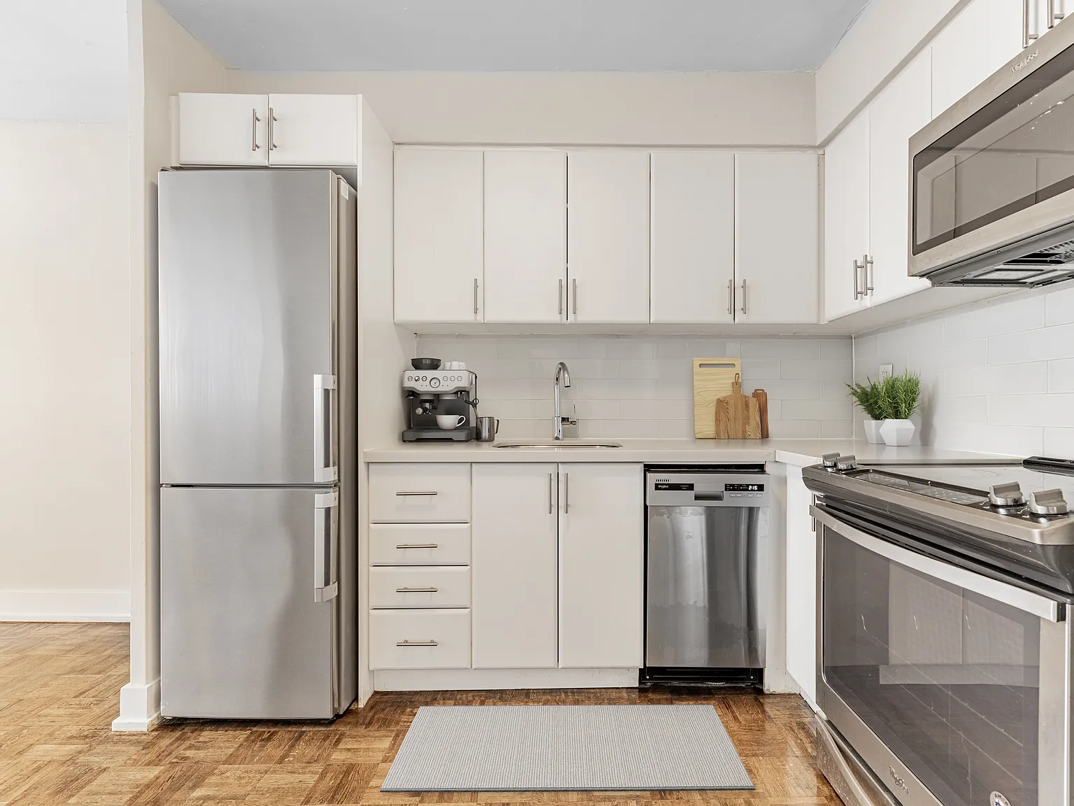 1154 Wilson Avenue — Photo 4