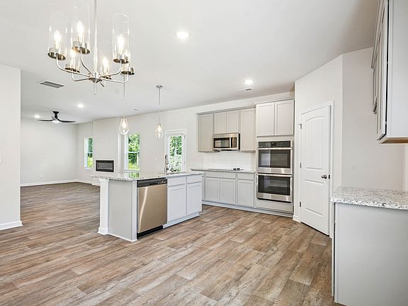 7th image of this home