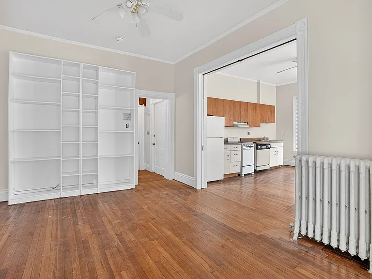 393 Pleasant St #1E — Photo 6