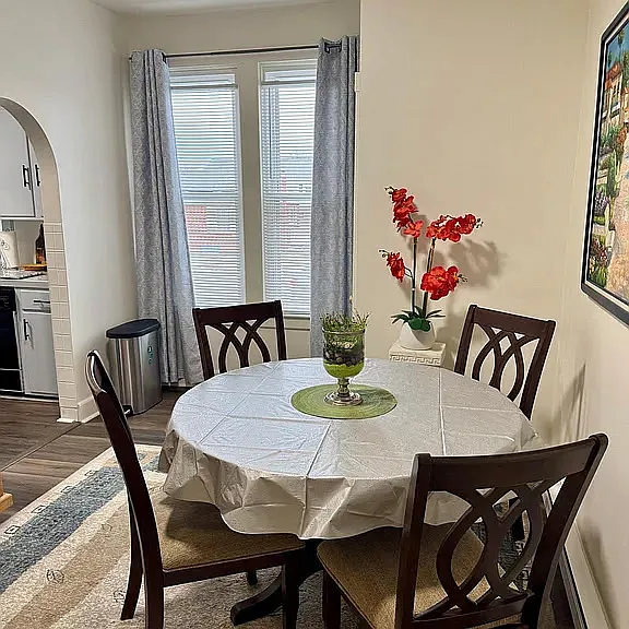 235 E Maple St #2 — Photo 4