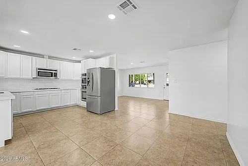 2601 E Dahlia Dr Photo 1