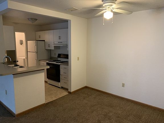 4th image of 4615 Park Ln