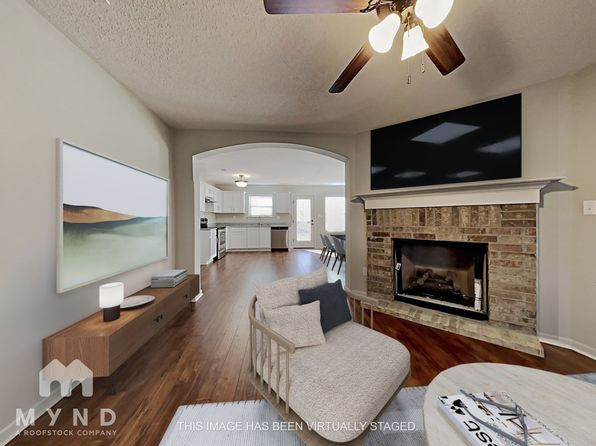 160 Nicholas Dr
