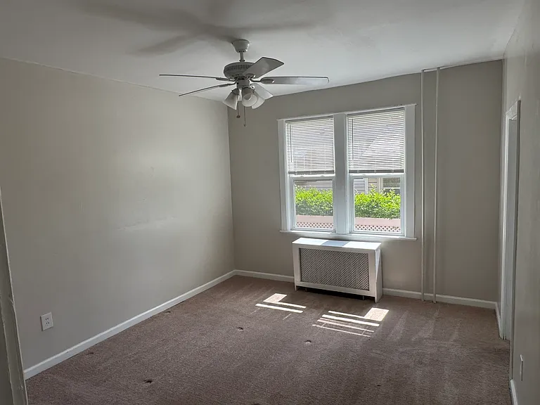 34 Cooper St #2 — Photo 4