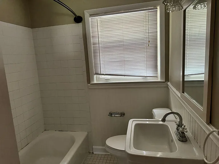 121 Herty Dr — Photo 9
