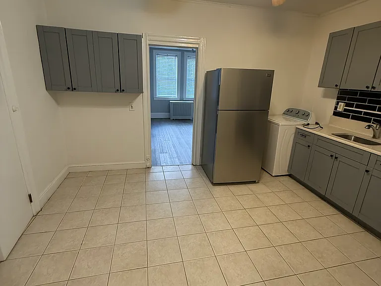 322 Anderson Ave #1 — Photo 6