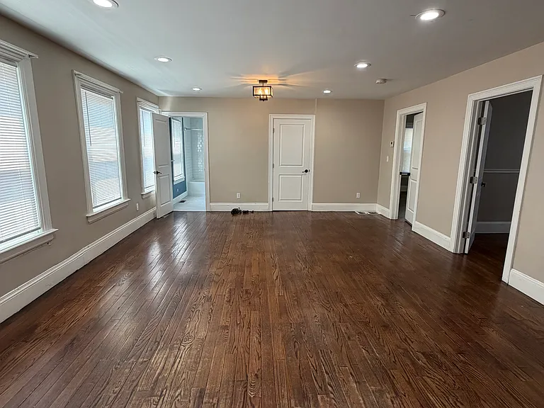 83 Cottage St #1 — Photo 6