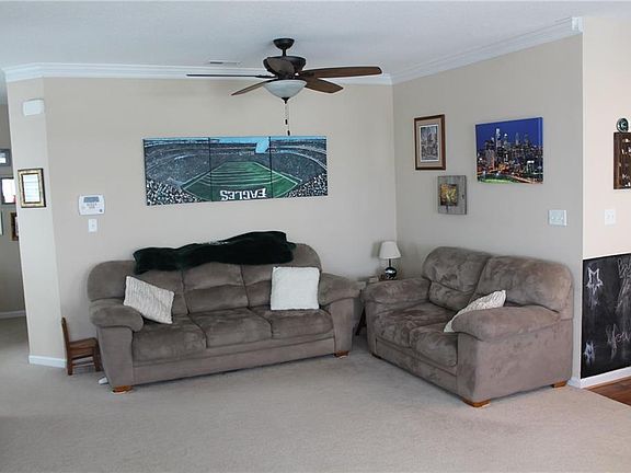 3rd image of 4126 Seafarer Ave