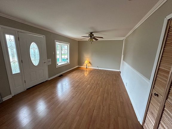 2nd image of 407 Laurel Ave