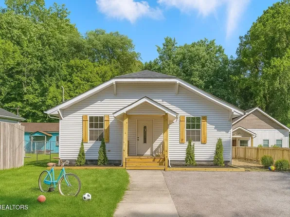 2700 Tecoma Dr, Knoxville, TN 37917