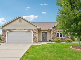 1713 Washington Ave, Sauk City, WI 53583