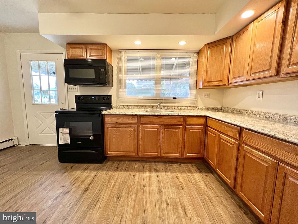 300 Grove St Bridgeport PA Zillow