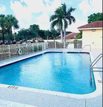 5th image of 9909 Westwood Dr #371