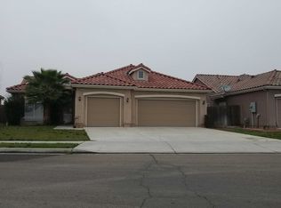 5683 N Brent Ave, Fresno, CA