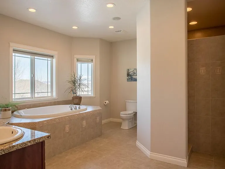 5206 Laree Ct — Photo 26