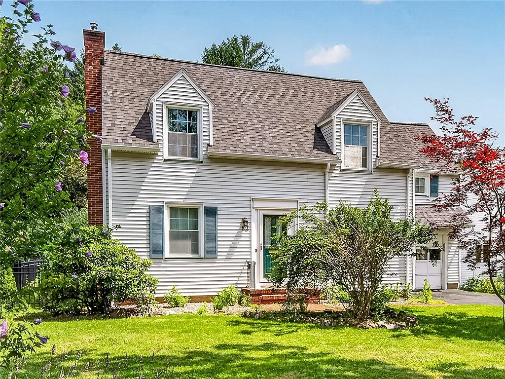 3 bed, 1.5 bath, 1616 sqft, $2,950 — Photo 1