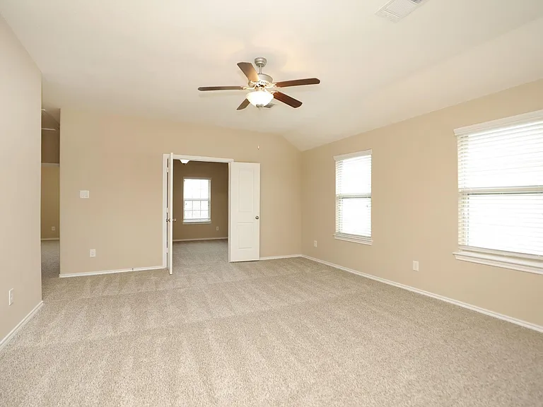 3606 Carolina Canyon Ct — Photo 10
