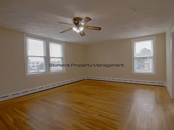 4th image of 125 Broad St Floor 3