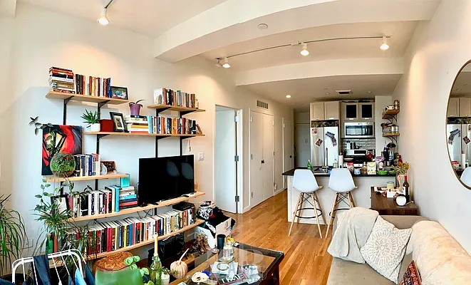 Rented by Zjama Realty Corp | media 2
