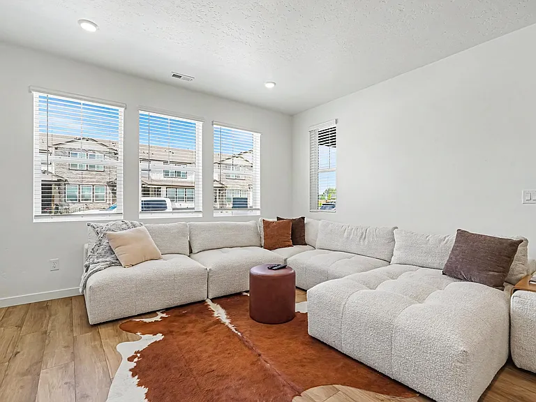 4125 W Perspective St — Photo 6