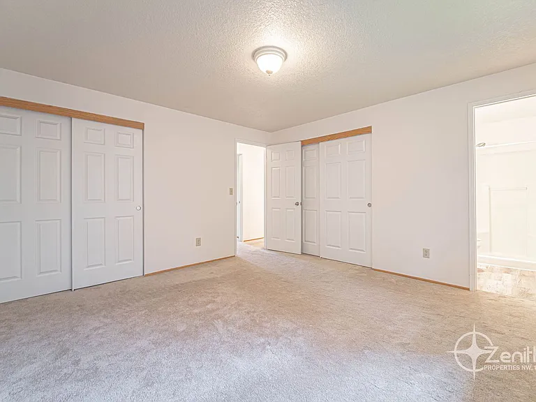 17403 NE 3rd St — Photo 19