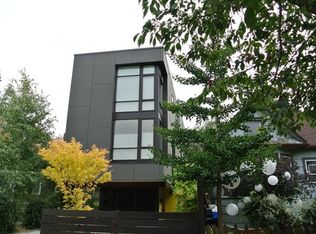 128 21st Ave E, Seattle, WA 98112