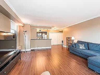 5th image of 3600 N Lake Shore Dr APT 211