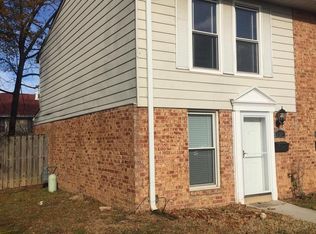 2124 Enright Pl, Herndon, VA 20170