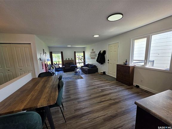 5th image of 58 Dunfield CRESCENT