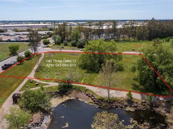 140 Three Oaks Ct #8, Chico, CA 95973