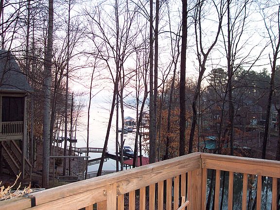 2nd image of 2246 Metcalf Dr