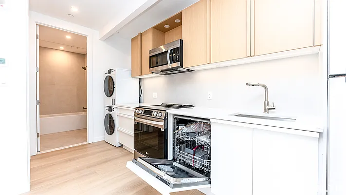Rented by Nooklyn NYC LLC | media 1