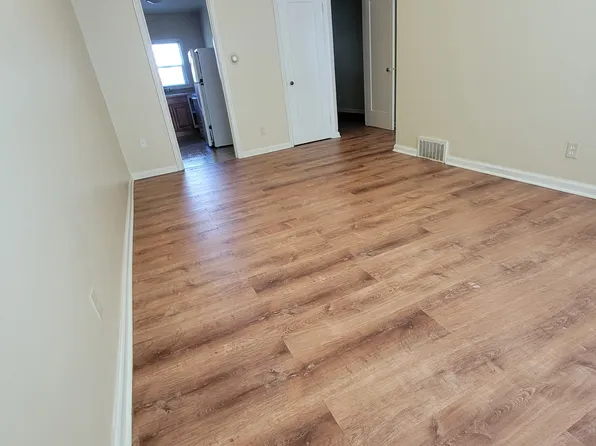 2524 NW Savier St APT 4, Portland, OR 97210